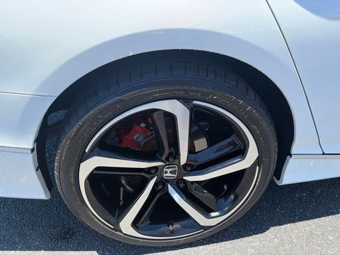 Used 2018 Honda Accord EX-L image 10