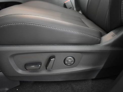 New 2026 INFINITI QX60 Luxe image 13