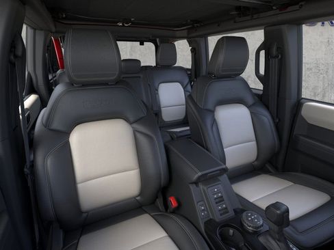 New 2026 Ford Bronco Outer Banks w/ Sasquatch Package AWD/4WD image 10