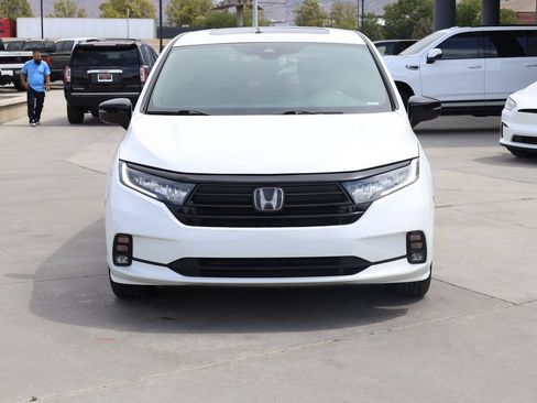 Used 2023 Honda Odyssey Sport image 9