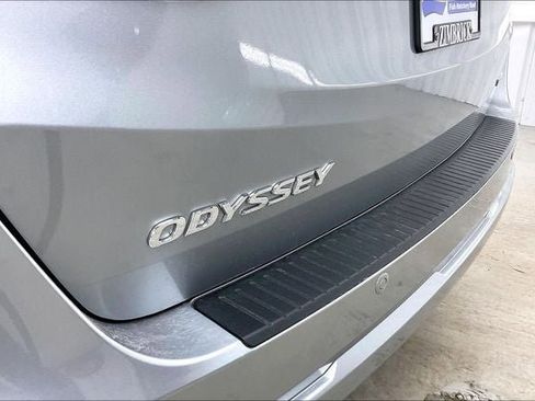 New 2026 Honda Odyssey Touring image 18