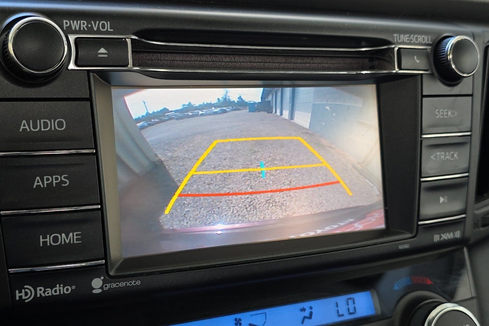 Used 2017 Toyota RAV4 XLE AWD/4WD image 16
