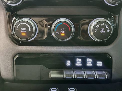 Used 2026 RAM 1500 Express AWD/4WD image 15