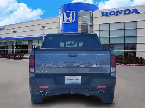 Used 2025 Honda Ridgeline TrailSport image 5