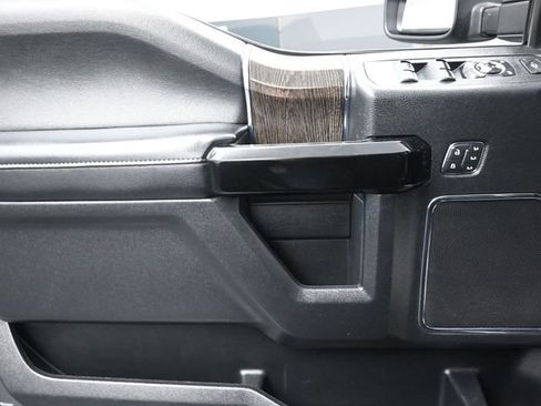 Used 2021 Ford F250 Lariat image 13