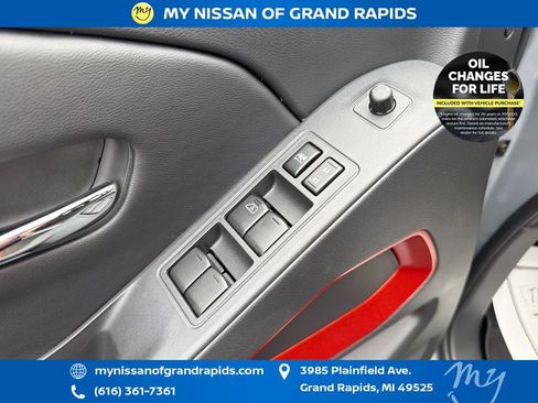 Used 2025 Nissan Frontier PRO-4X w/ Interior Protection Package AWD/4WD image 12