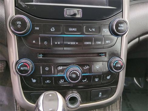 Used 2016 Chevrolet Malibu LTZ image 11