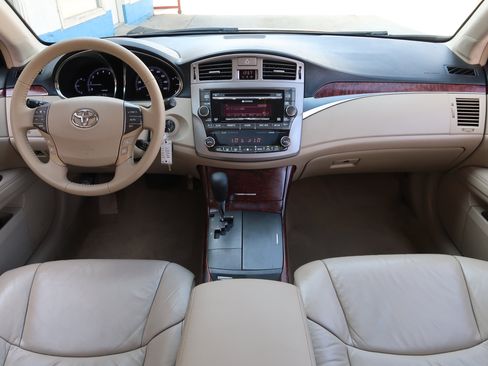 Used 2011 Toyota Avalon image 11