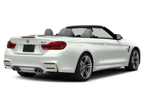 Used 2020 BMW M4 Convertible RWD image 2