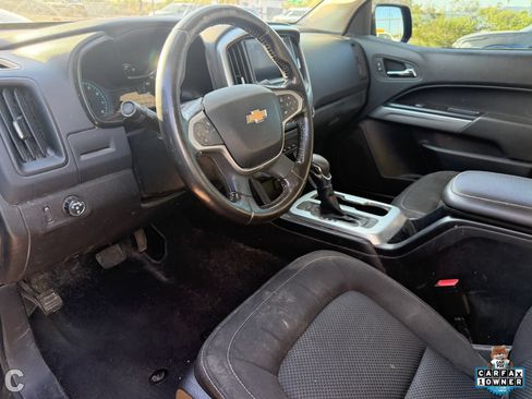 Used 2022 Chevrolet Colorado LT w/ Safety Package RWD image 15