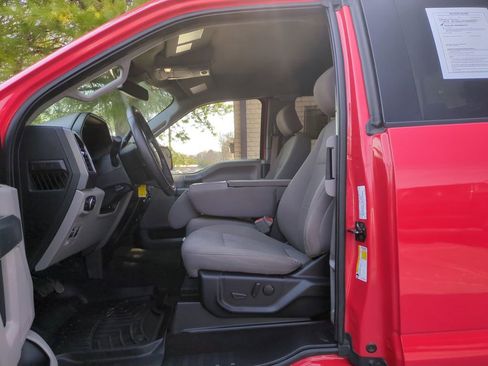 Used 2019 Ford F150 XLT w/ Equipment Group 302A Luxury RWD image 12