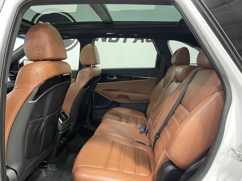 Used 2019 Kia Sorento SX FWD image 30