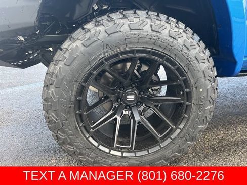Used 2025 RAM 1500 Big Horn AWD/4WD image 9