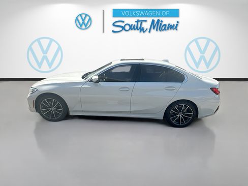 Used 2019 BMW 330i xDrive Sedan w/ Convenience Package AWD/4WD image 4