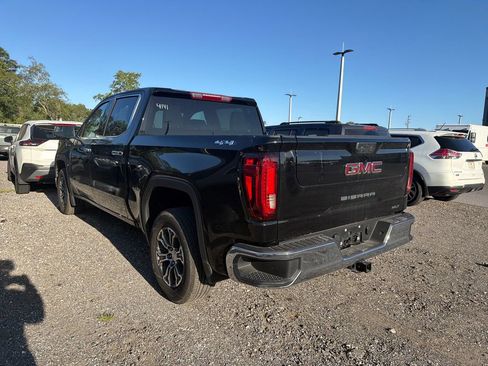 Used 2026 GMC Sierra 1500 SLT image 6