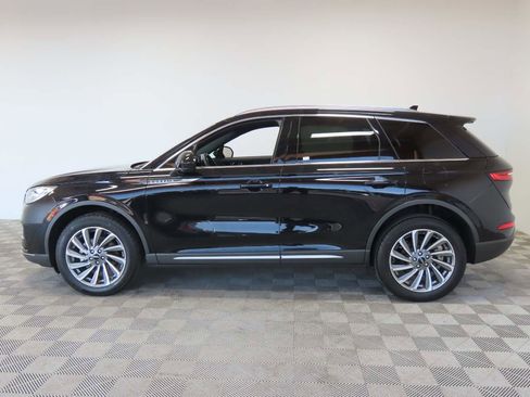 Used 2023 Lincoln Corsair Reserve image 5