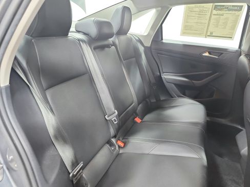 Used 2019 Volkswagen Jetta SE FWD image 40