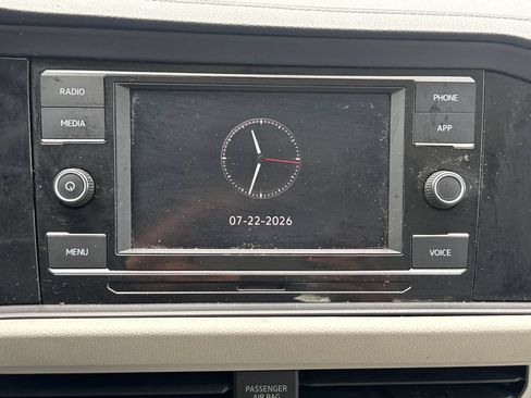 Used 2023 Volkswagen Jetta SE FWD image 25