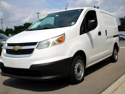 Used 2018 Chevrolet City Express LT image 3