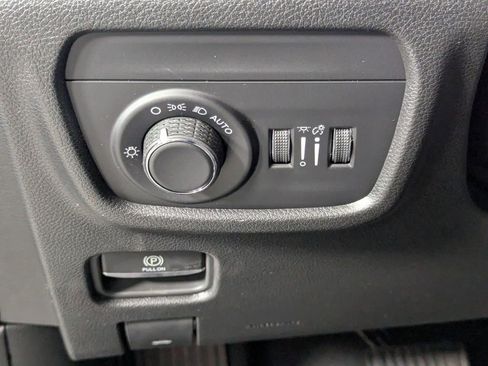 New 2025 Jeep Grand Cherokee L Altitude image 15