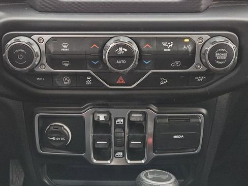 Used 2020 Jeep Wrangler Unlimited Sport AWD/4WD image 17