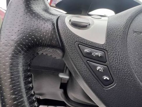 Used 2011 Nissan Juke SL AWD/4WD image 12