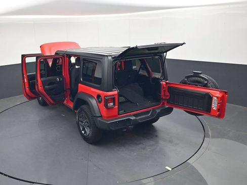 Used 2025 Jeep Wrangler Unlimited Sport AWD/4WD image 42