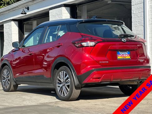 Used 2023 Nissan Kicks SV image 6