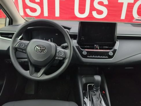 Used 2026 Toyota Corolla LE w/ Carpet Mat Package (TMS) FWD image 11