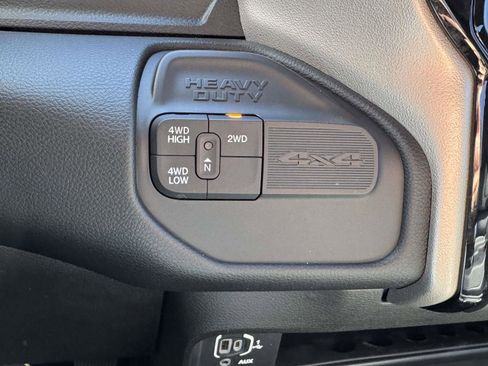 Used 2024 RAM 2500 Laramie image 30