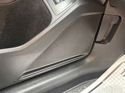 Used 2022 Volkswagen Tiguan SE AWD/4WD image 19