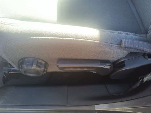 Used 2024 Jeep Gladiator Rubicon w/ Technology Group image 12