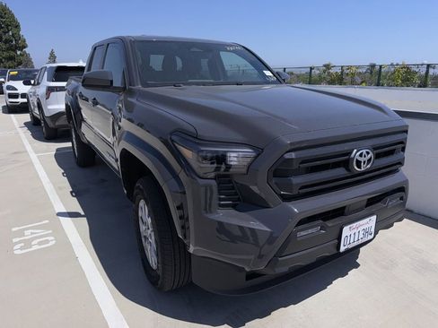 Used 2026 Toyota Tacoma SR5 AWD/4WD image 3