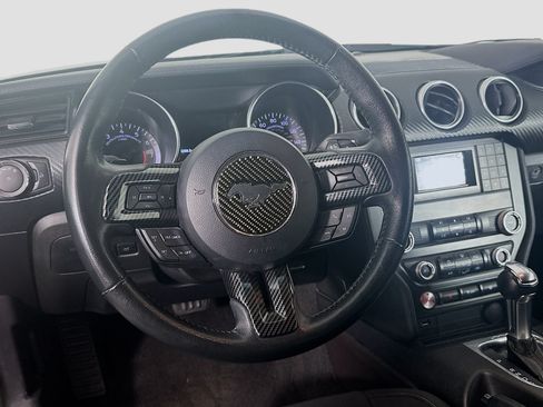 Used 2019 Ford Mustang Coupe w/ Black Accent Package RWD image 17