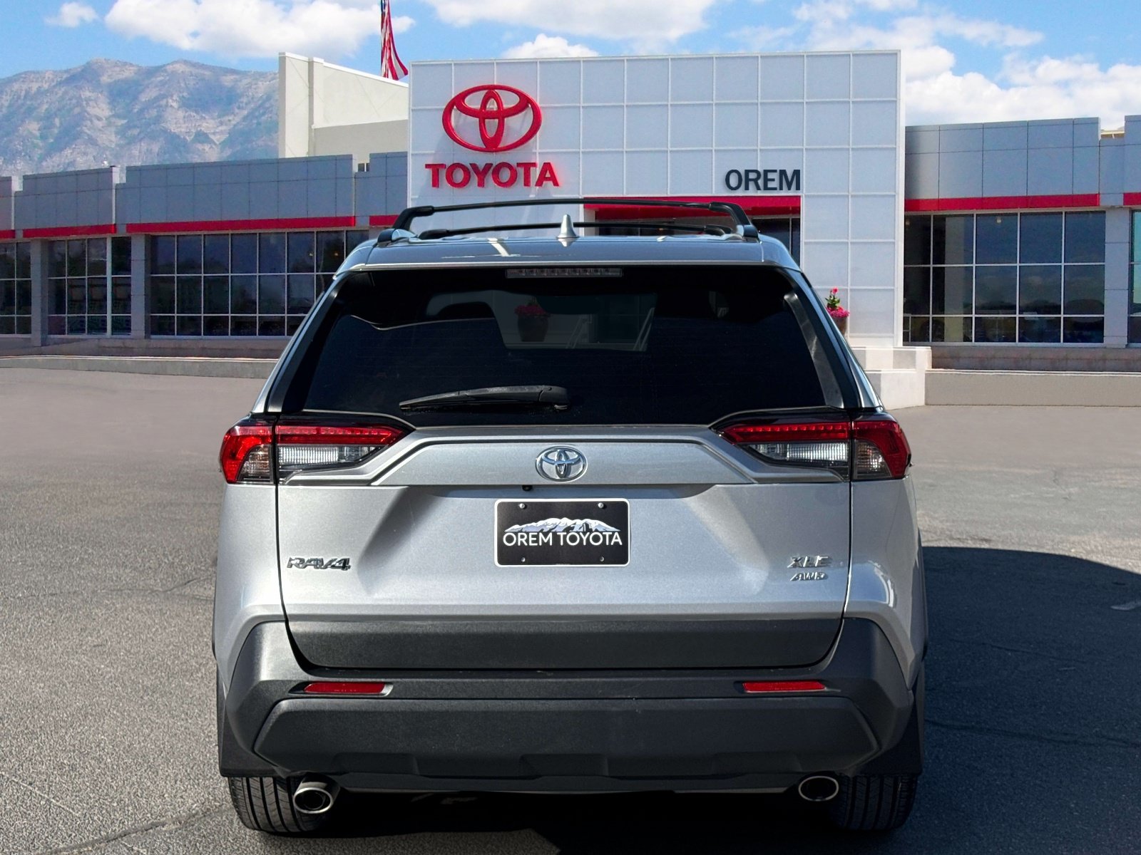 Used 2024 Toyota RAV4 XLE Premium w/ Weather Package AWD/4WD image 4