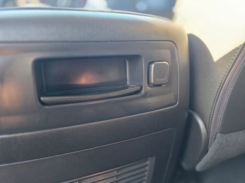 Used 2018 GMC Sierra 1500 SLT w/ Enhanced Driver Alert Package image 17