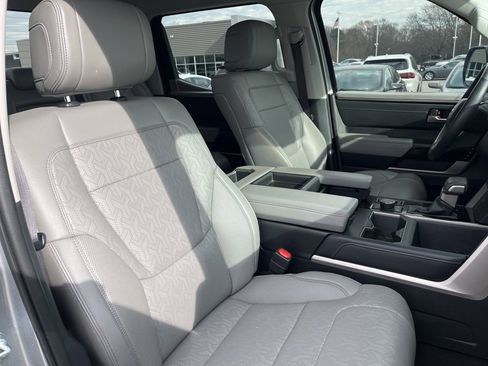 Used 2023 Toyota Tundra Limited image 15