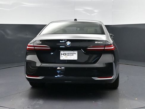 Certified 2025 BMW 530i xDrive AWD/4WD image 6
