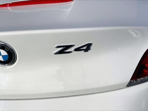 Used 2016 BMW Z4 sDrive35i image 11