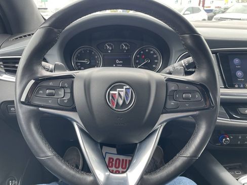Used 2023 Buick Enclave Essence AWD/4WD image 16