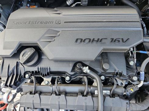 Certified 2024 Hyundai Elantra SEL w/ Convenience Package image 22