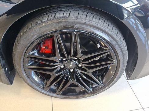 Used 2023 Kia Stinger GT2 image 7