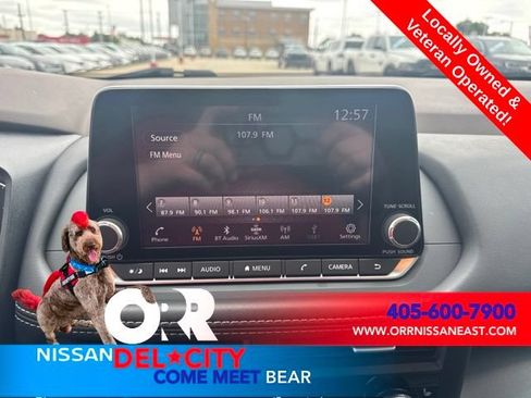 Used 2023 Nissan Rogue SV w/ SV Premium B Package FWD image 23