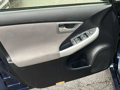 Used 2012 Toyota Prius Two image 9