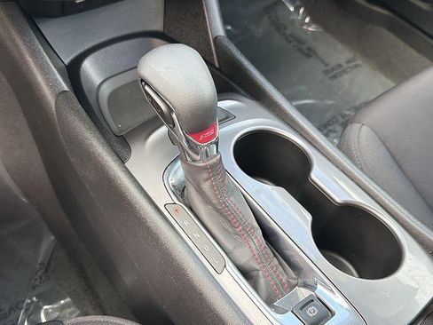 Used 2025 Chevrolet Malibu RS FWD image 12