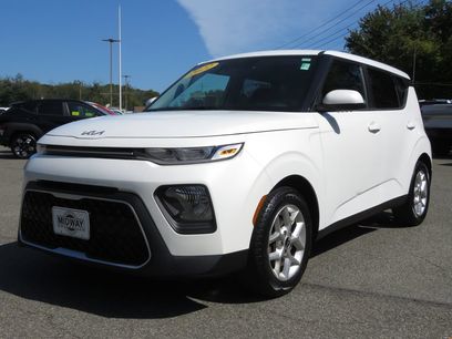 Used 2022 Kia Soul LX w/ Technology Package