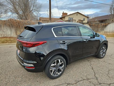 Used 2020 Kia Sportage EX image 4