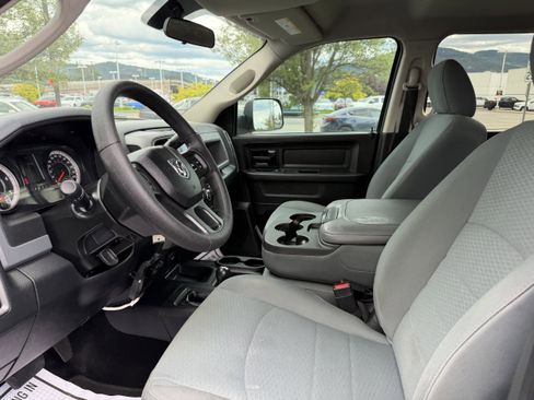 Used 2016 RAM 2500 Tradesman w/ Chrome Appearance Group AWD/4WD image 11