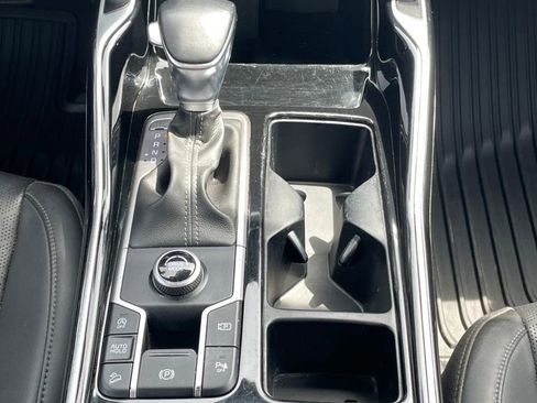 Certified 2023 Kia Sorento SX FWD image 22