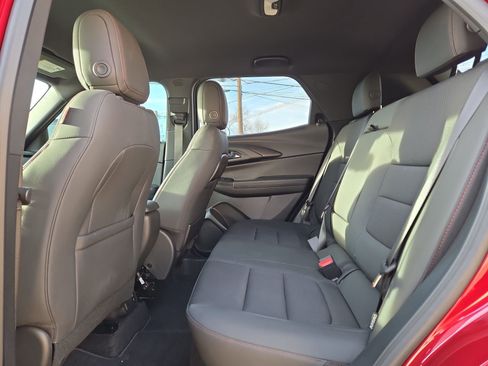 Used 2023 Chevrolet TrailBlazer RS w/ Convenience Package image 13